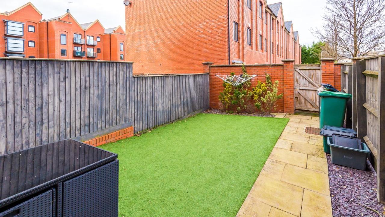 Wharf View Townhouse Holiday home *