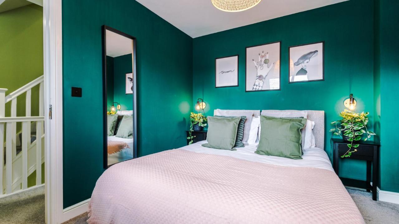 Wharf View Townhouse Holiday home *