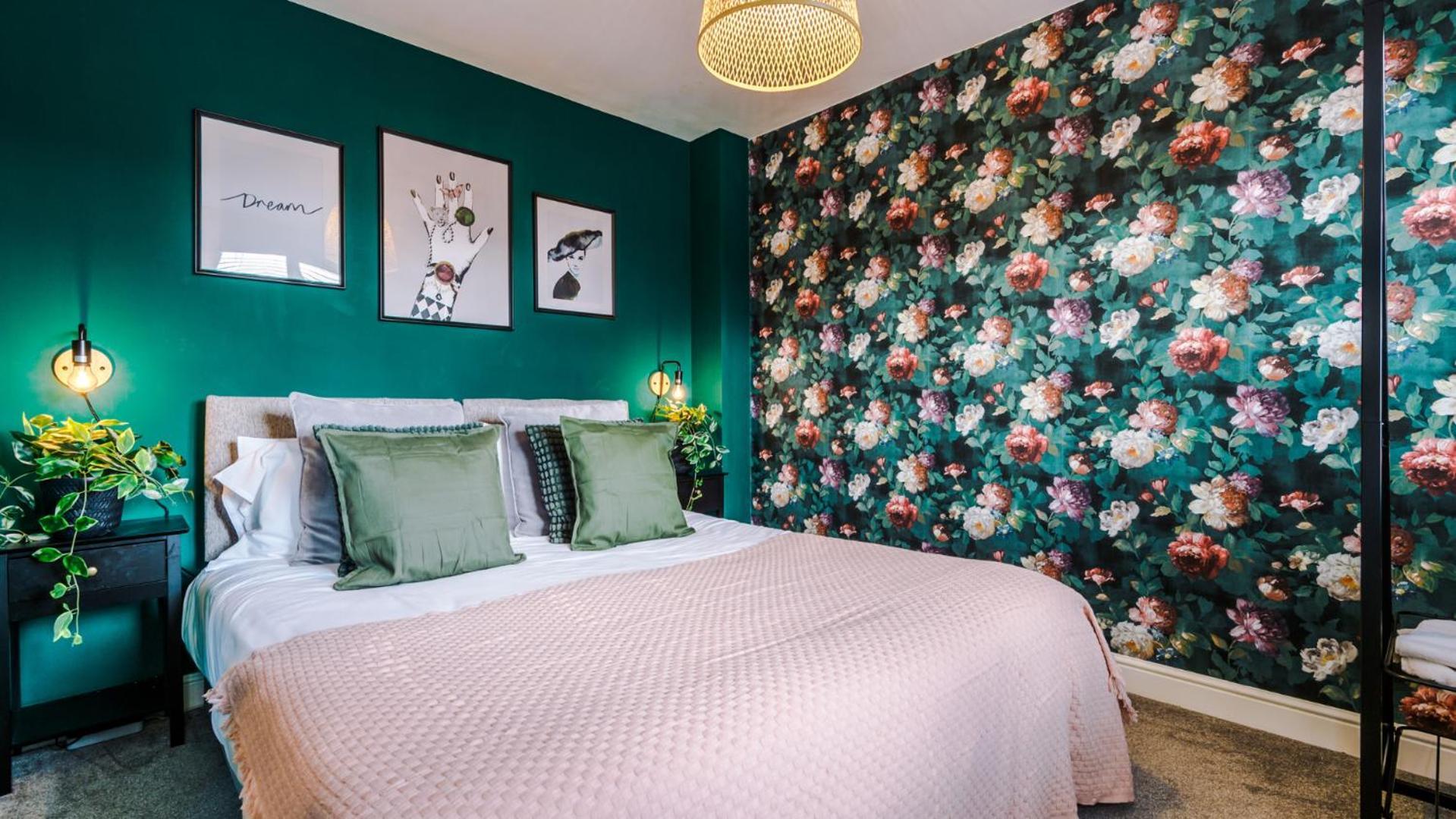 Wharf View Townhouse Holiday home *